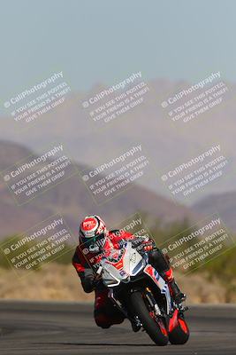 media/Nov-06-2023-Moto Forza (Mon) [[ce023d0744]]/3-Intermediate Group/Session 3 (Turn 5)/